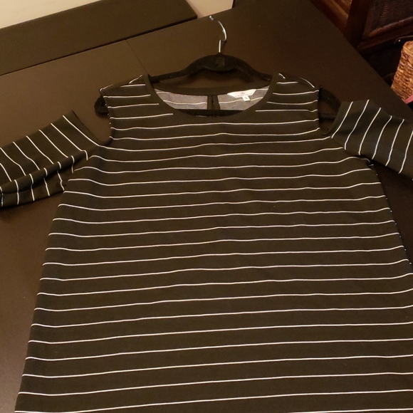 RW&CO Camber and Grace polyester Top - Picture 2 of 8